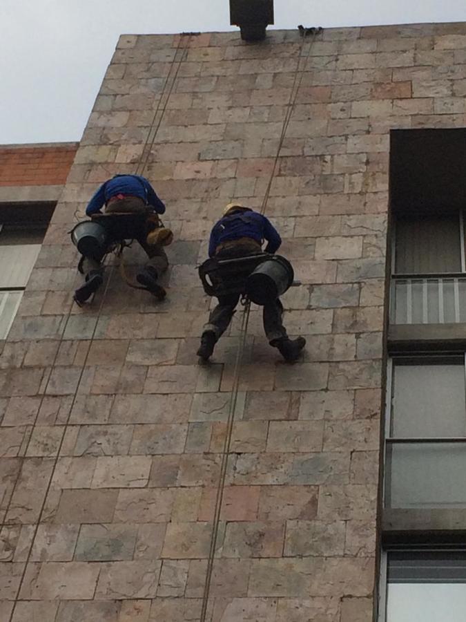 MANTENIMIENTO DE FACHADA