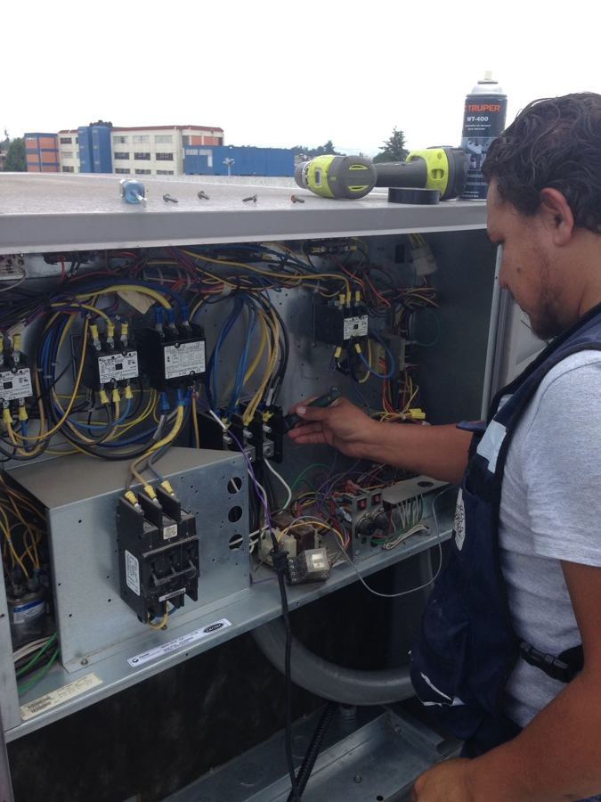 MANTENIMIENTO PREVENTIVOA UNIDAD PAQUETE DE AIRE ACONDICIONADO