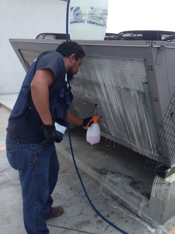 MANTENIMIENTO PREVENTIVOA UNIDAD PAQUETE DE AIRE ACONDICIONADO