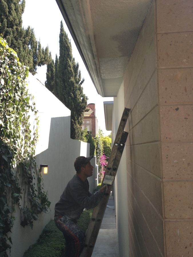 mantenimiento y pintura en muros