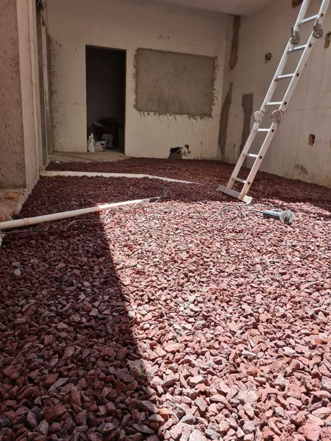 Marcando niveles para recibir el firme.