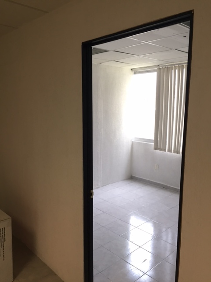 Marcos y puertas en tono chocolate