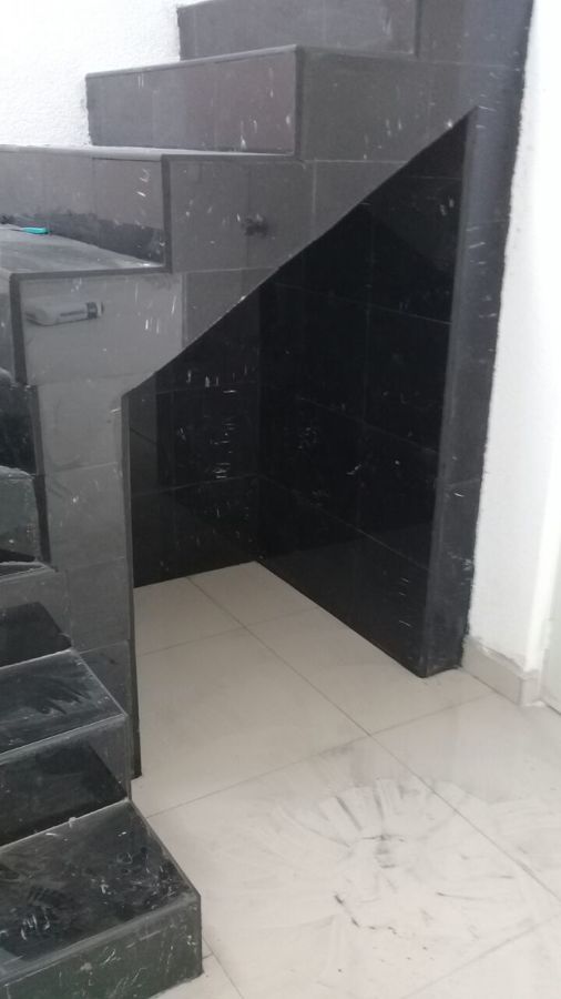 MARMOL NEGRO ACABADOS