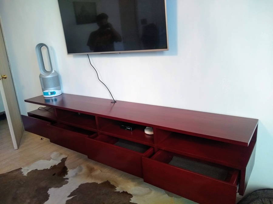 Mueble de TV en Madera de Caoba