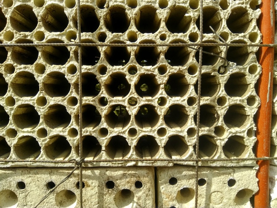 Muros a base de material reciclado