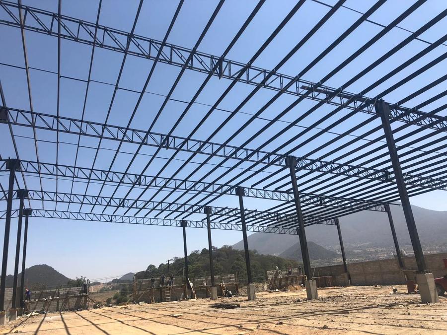 Nave industrial en proceso