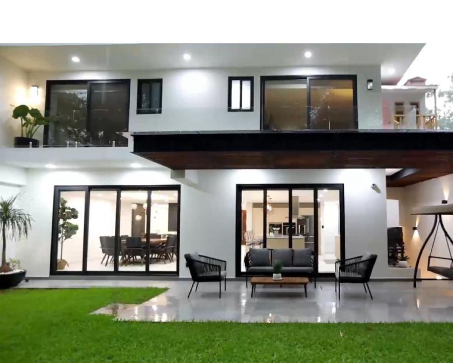 PATIO TRASERO