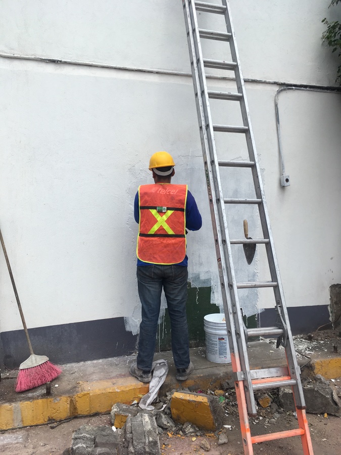 Pintura en fachadas.