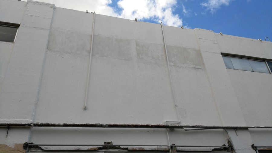 PINTURA SAYER EN EDIFICIO A LATERAL 