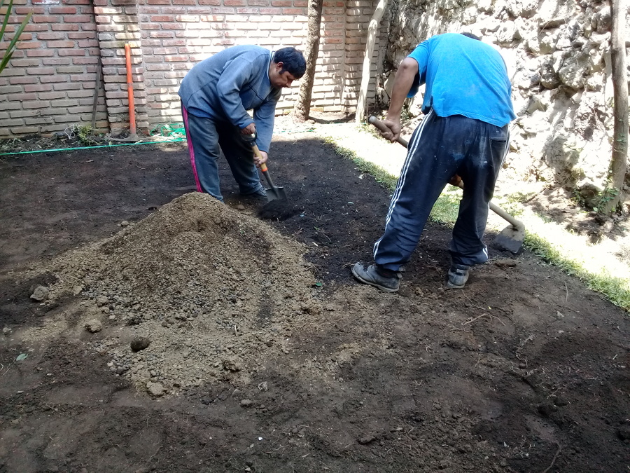 Preparación y suministro de abono