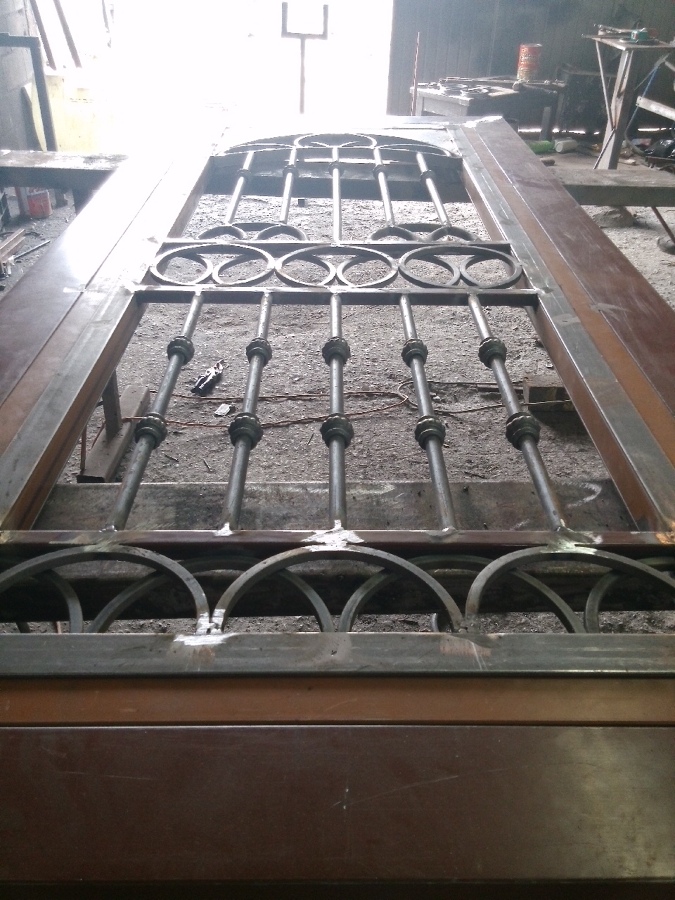 Proceso de fabricación de puerta