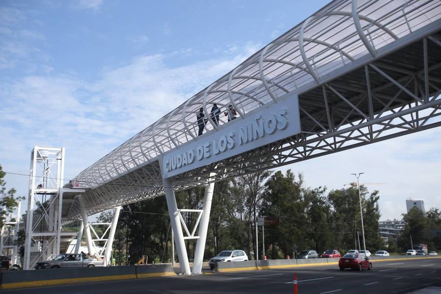 Puente peatonal