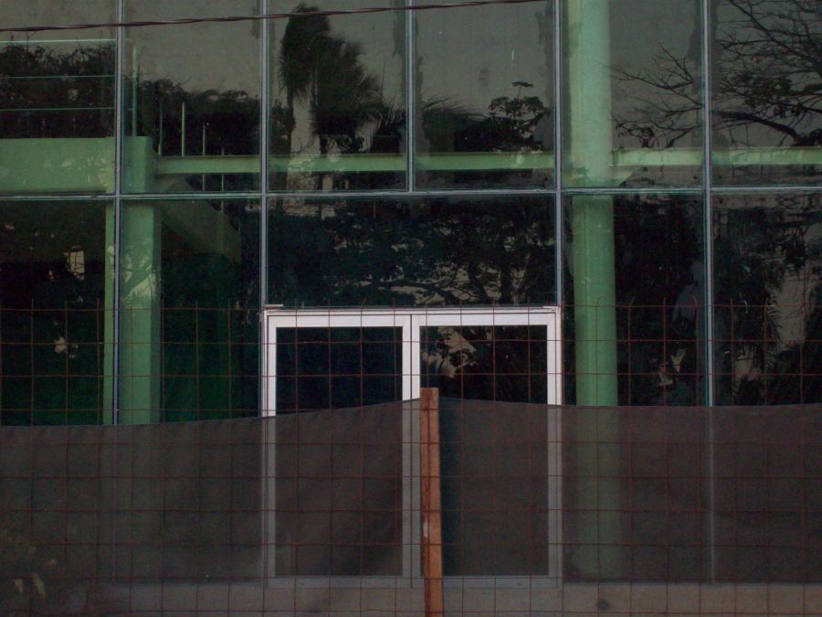 PUERTAS DE ACCESO PRINCIPAL