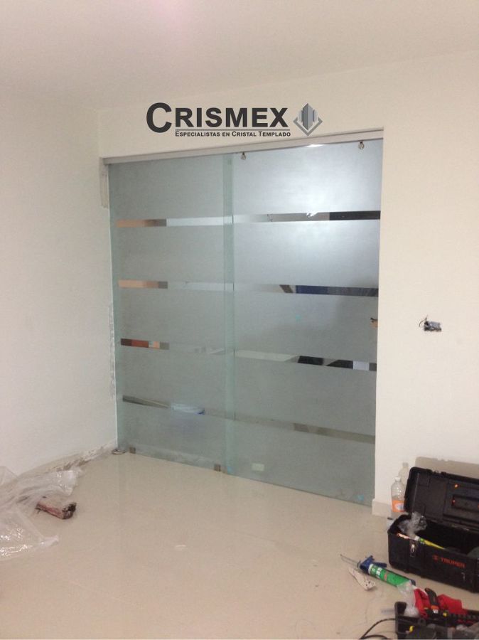 Puertas y accesos Cristal Templado Crismex