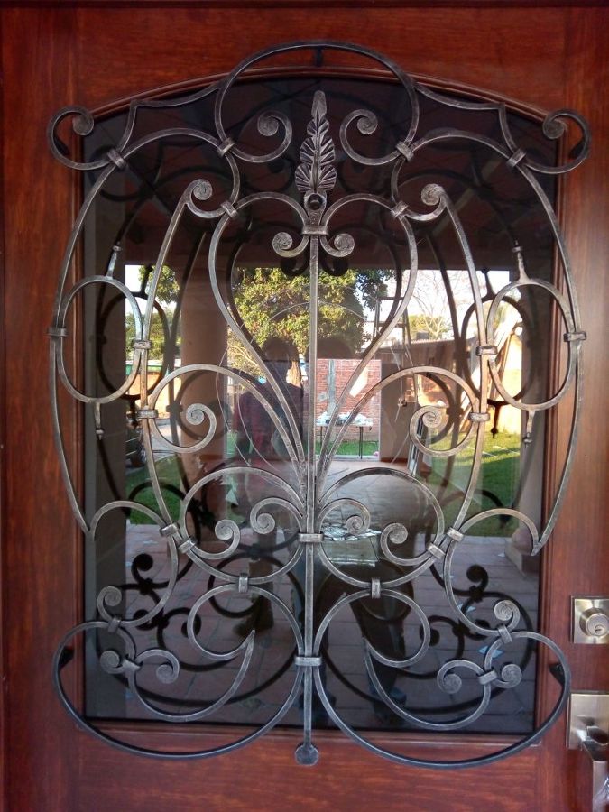 PUERTAS Y VENTANAS