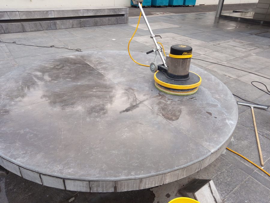 Pulido de piso de mármol