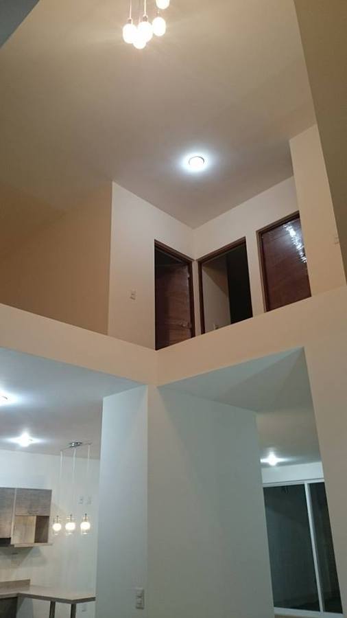 RECIBIDOR DOBLE ALTURA