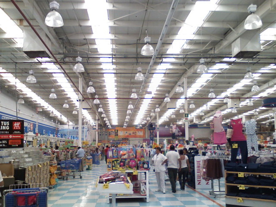 Relampareo tienda comercial Mexicana Slp.