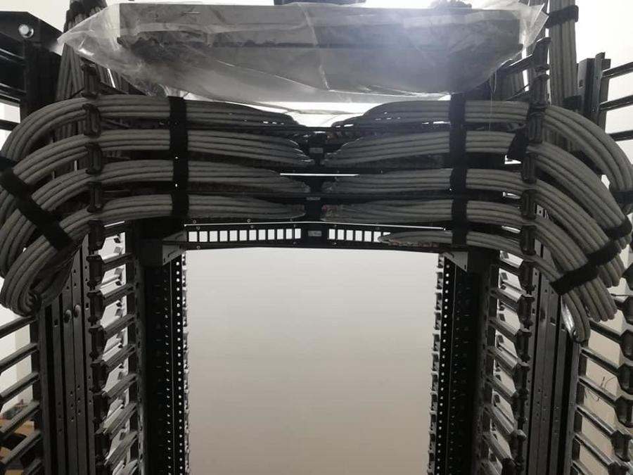 Remate en paneles Belden