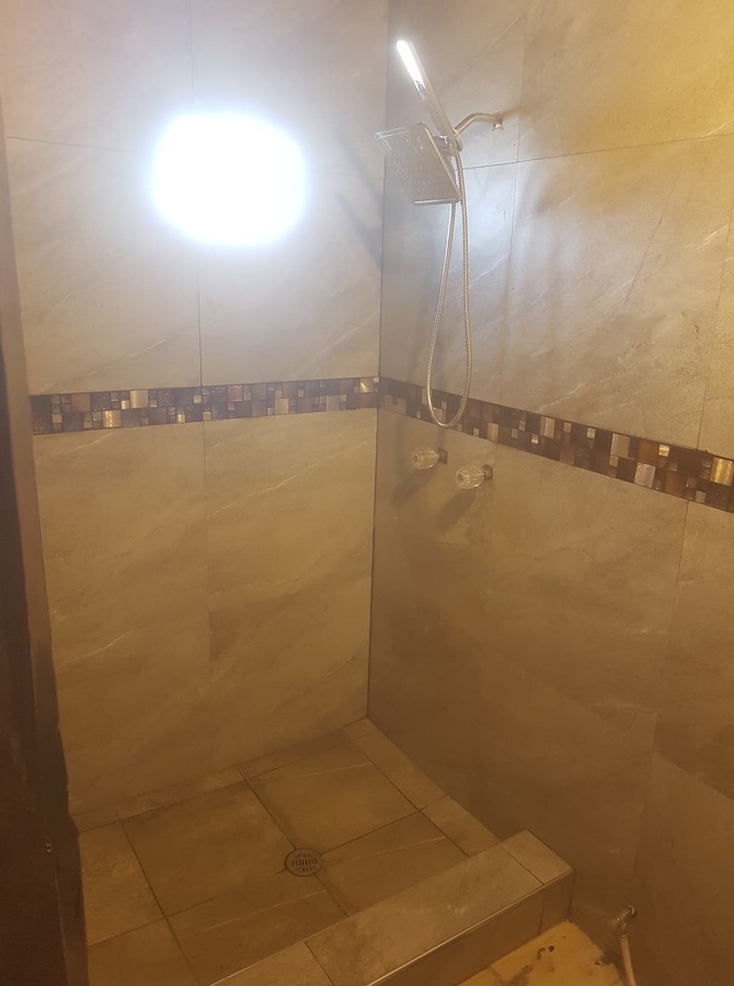 Remodelacion total dd baño con porcelanato 60x60cm