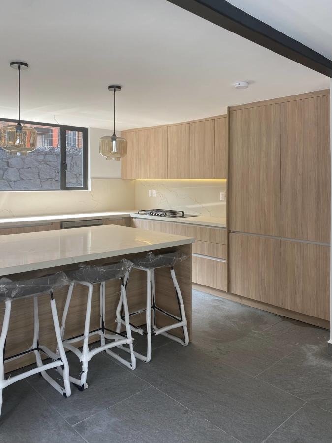 REMODELACION Y DISEÑO DE INTERIORES RESIDENCIA