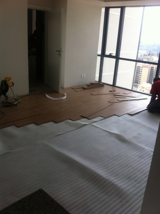 Retiro y recolocación de piso laminado