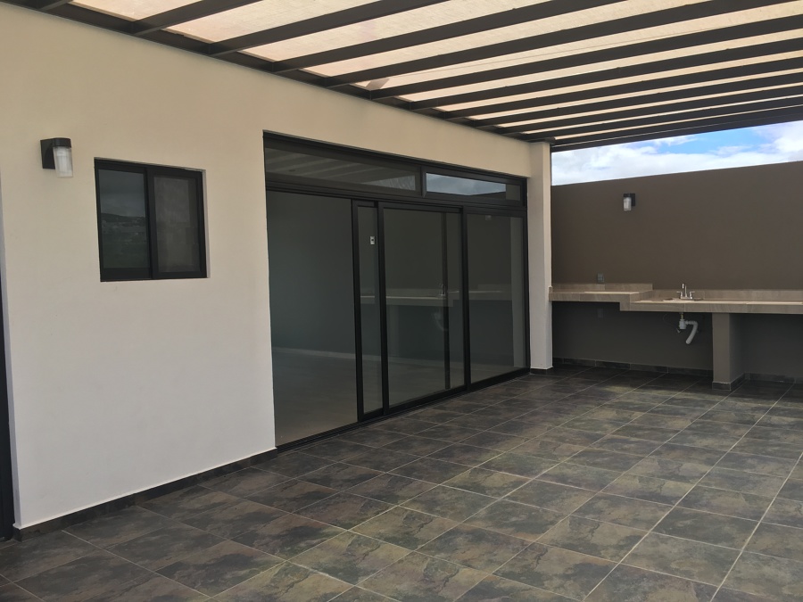 Salida al Roof garden pergolado