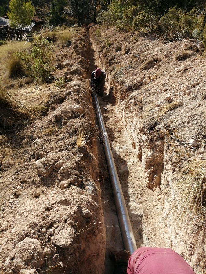 SUMINISTRO Y COLOCACION DE TUBERIA DE 4" DE Fo.Go.