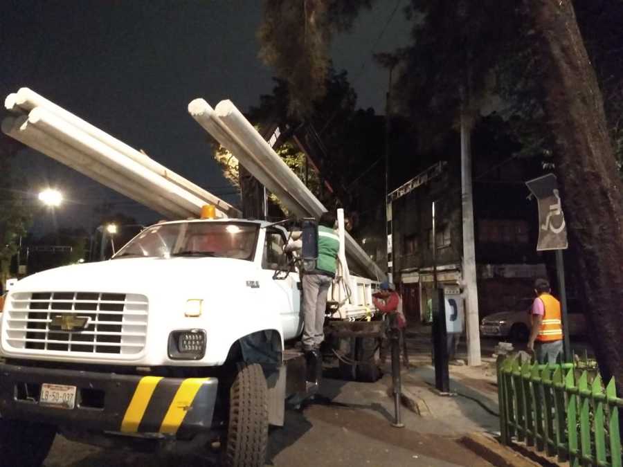 Traslado de postes de concreto