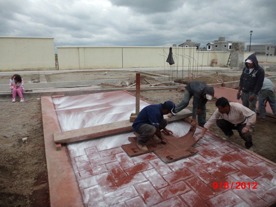 Foto: urbazacion construcción de pisos estampados, banquetas ... De Ideas Concreto banqueta