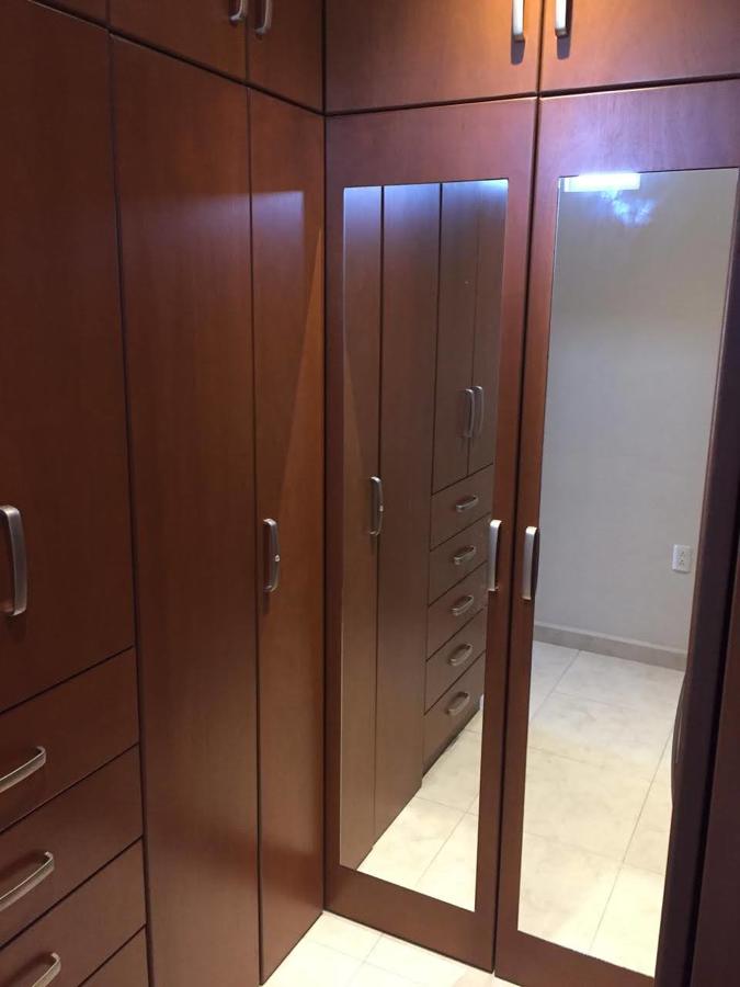vestidor