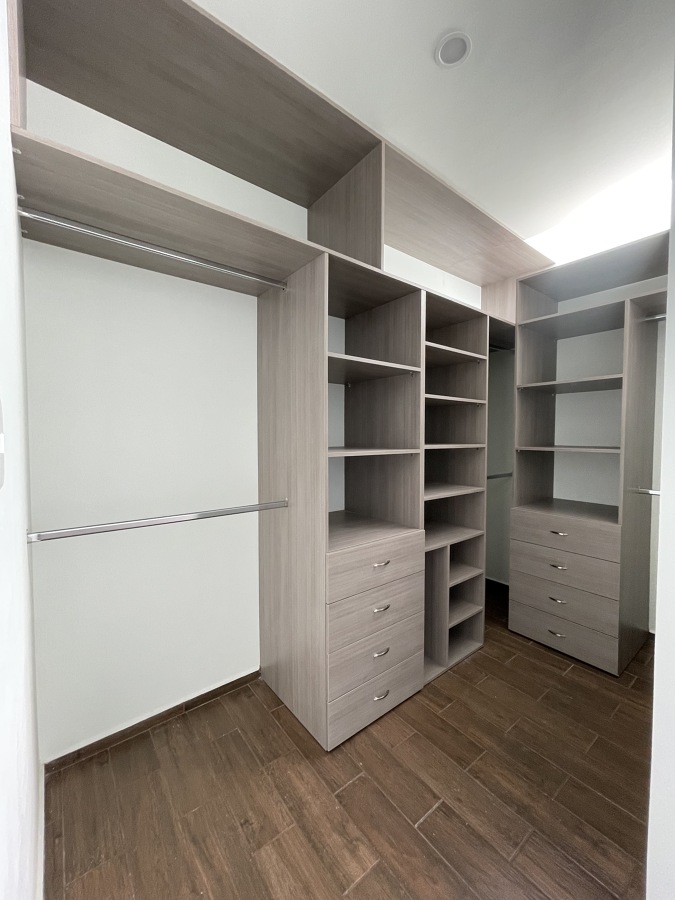 Vestidor de recamara principal