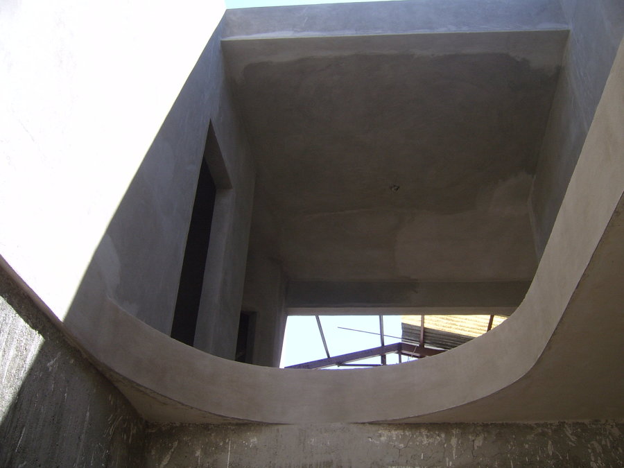 Vista del segundo nivel área escalera