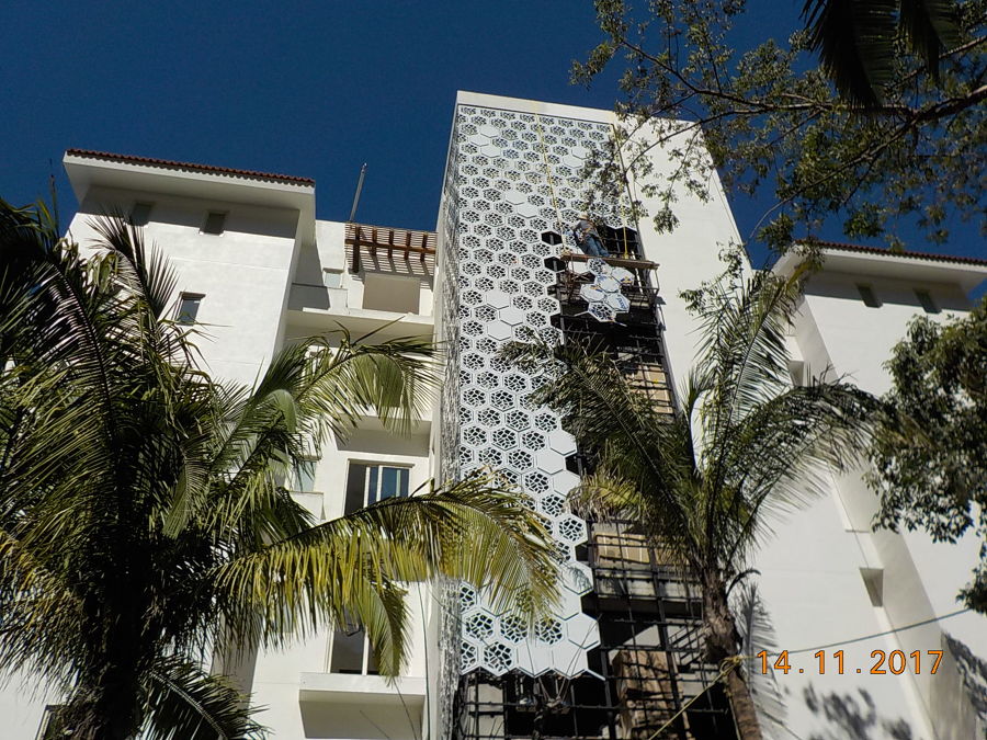 VISTA POSTERIOR ACCESO AL EDIFICIO