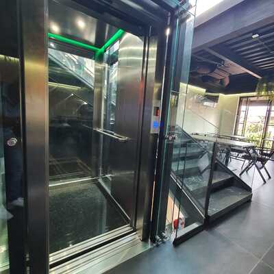 Elevador Comercial