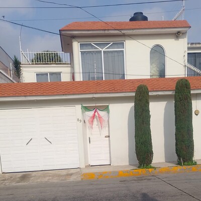Remodelación y pintura de fachada - Casa de 2 niveles