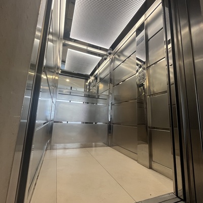 Elevador, West tower , circunvalación poniente.