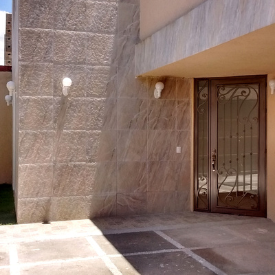 Casa Habitacional, 252 m2 de Construcción 4 hab. Terraza