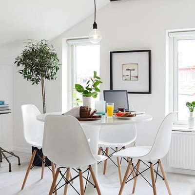 Comedor con mesa redonda