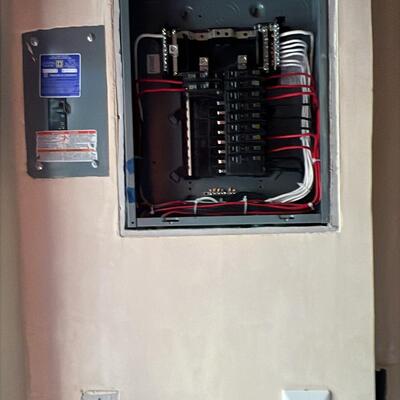 Instalciones Electricas y plomeria