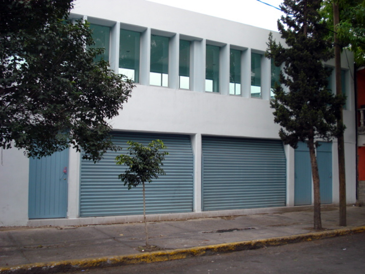 Diseño y Construccion de accesorias comerciales
