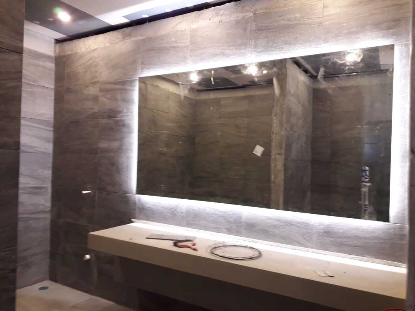 INSTALACIÓN DE TIRA LED