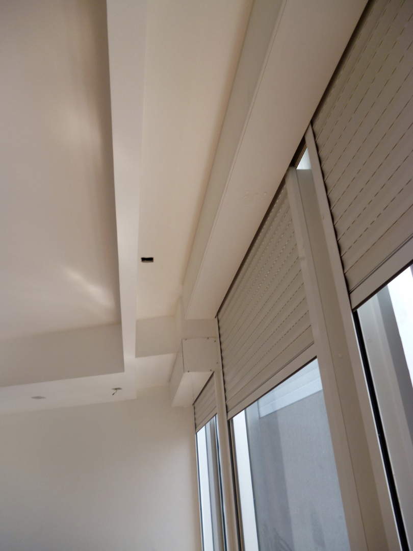 Persiana Europea Rolada Motorizada incluida en Sistema Inteligente 