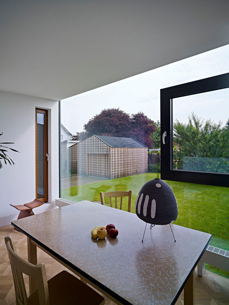 30-Modern-Floor-to-Ceiling-Windows-12