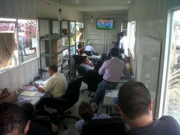 42.-Vista de las oficinas provisionales.