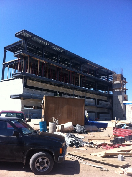 Foto: Armado de Muros con Poste y Canal de Muros y Acabados Morales