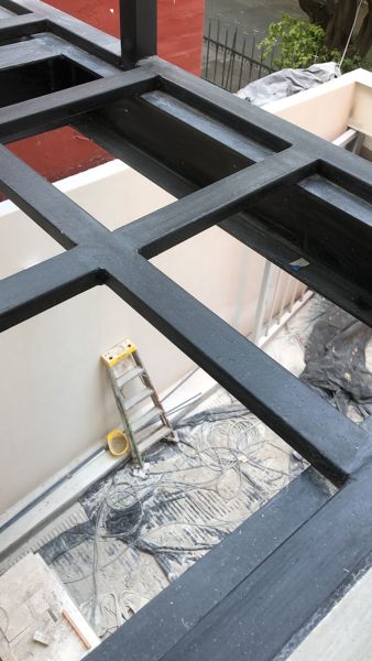 Balcón a forrar con deck