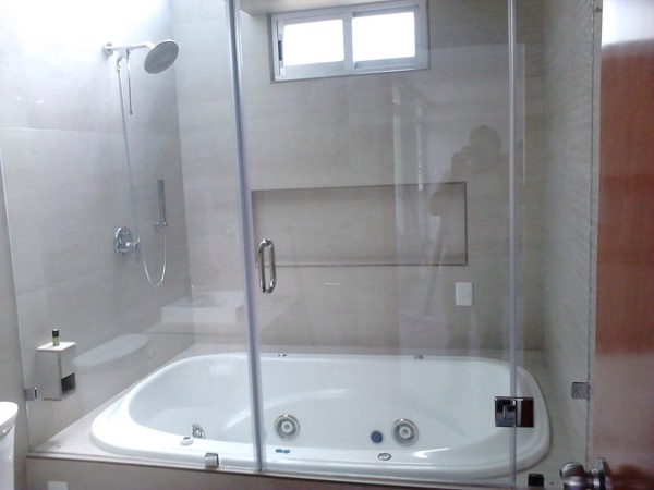 Foto: Cancel de Baño con Vidrios Templados de Crismar #141790 - Habitissimo