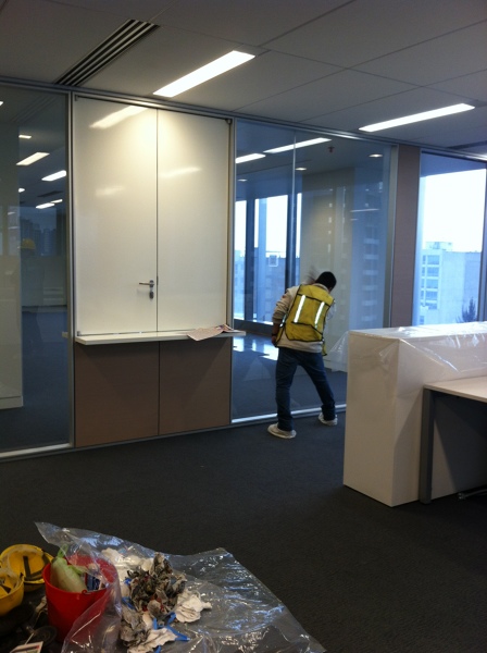 Cancel divisorio de Vidrio Templado, claro.