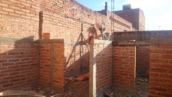 Foto: Cocina y Patio en Obra Negra de Edificadora E Inmobiliaria Arafat